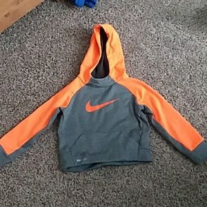 3t nike dri-fit hoodie